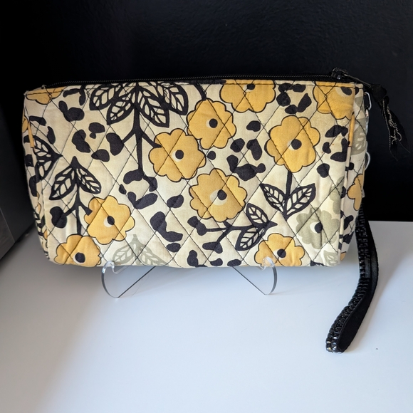 Vera Bradley Yellow and Black Floral Quilted Bag Set - Picture 5 of 11
